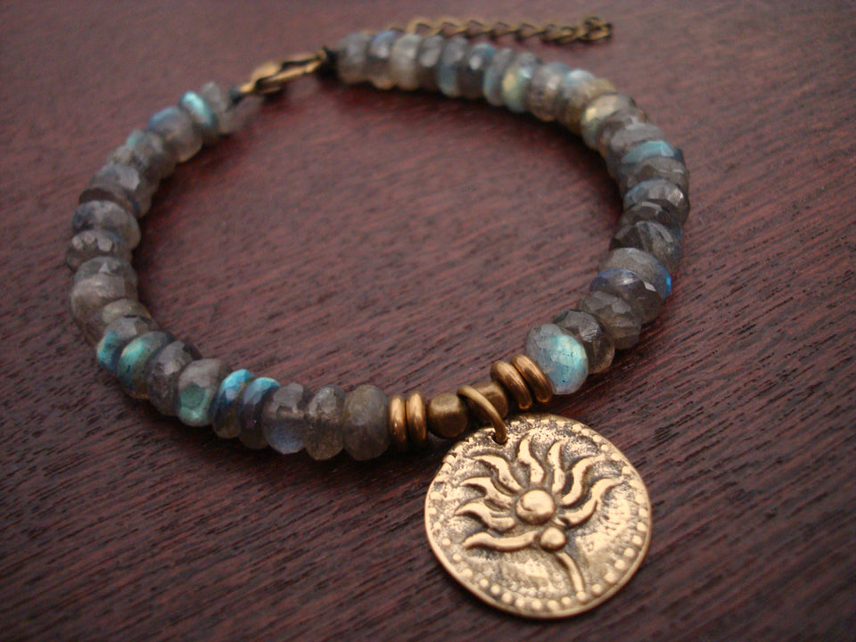 Women's Labradorite Lotus Bracelet