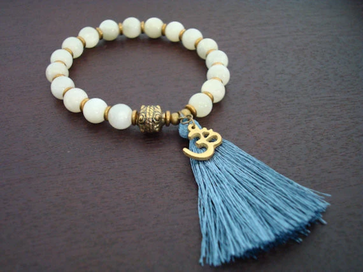 Women's Moonstone Protection & Intuition Tassel Mala Bracelet