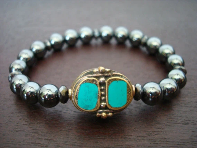 Women's Tibetan Turquoise Grounding & Calming Mala Bracelet